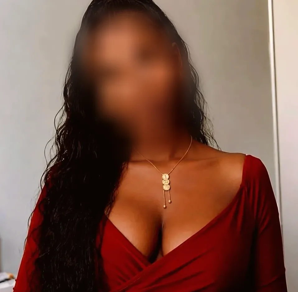 Alexandra, 23 anni